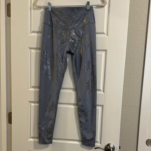 Glyder Slate Blue Leggings with Silver Floral Pattern